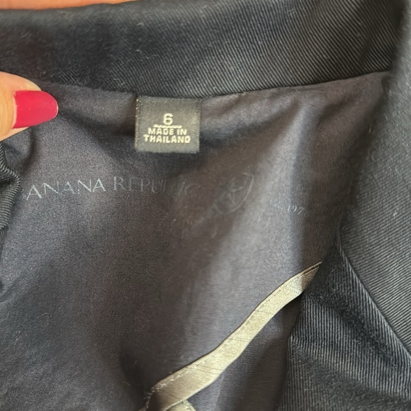 Banana Republic Classic Navy Blazer - Picture 3 of 11